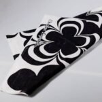 Black & white bloom πετσέτα - Image 2